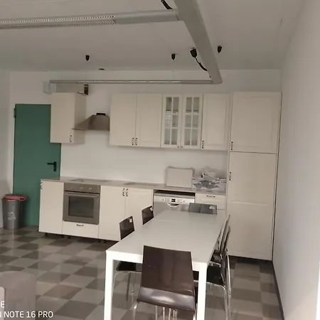 Per 6 Lavoratori * Villa Osti